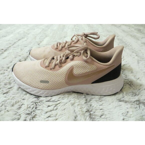 Nike Revolution 5 Barely Rose Women's US Size 6 Sneakers New - Picture 3 of 7